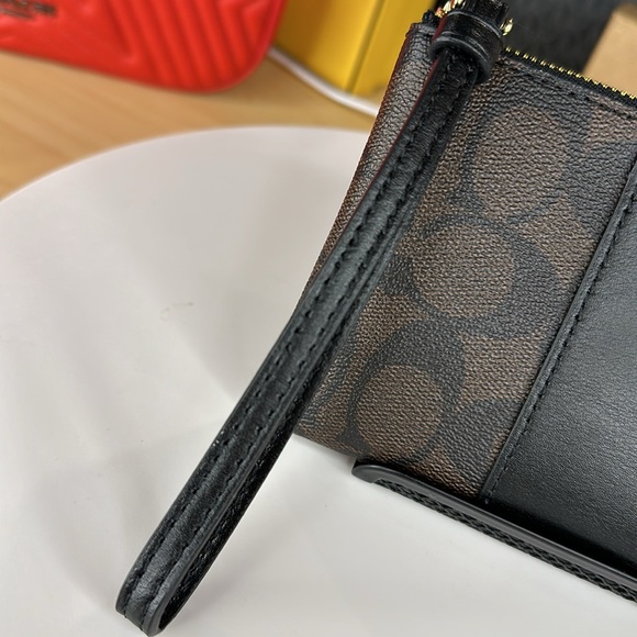 NWT COACH - NQ527 - Picture 13 of 13